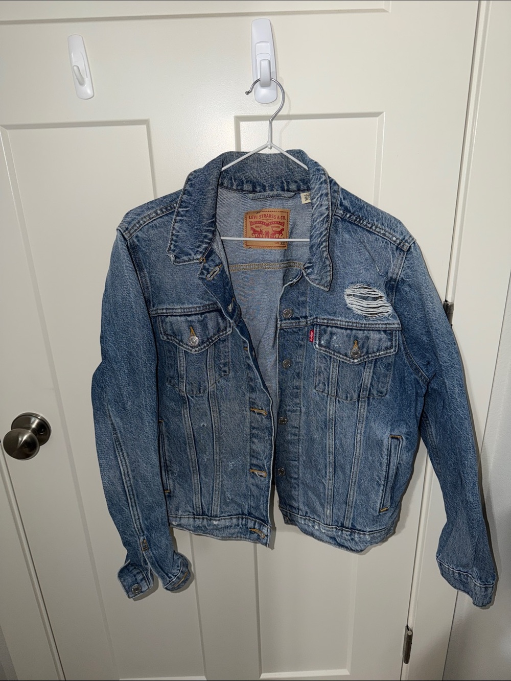 Levi's Medium Blue Distressed Denim Jacket MS5